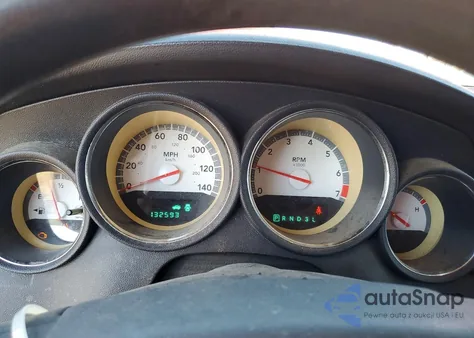 2010 Dodge Charger z USA, uszkodzony, nr VIN 2B3CA4CD7AH317823